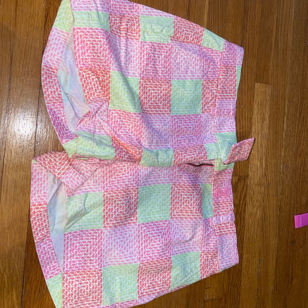 Vineyard Vines Womens Neon Whale Pattern Shorts